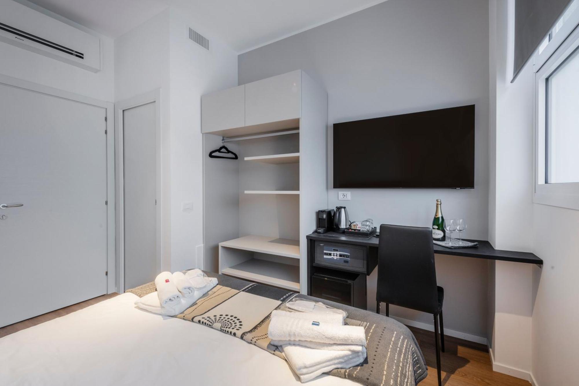Bnbutler - Inbrera Suites - Giulianova, 1 Milano Eksteriør bilde