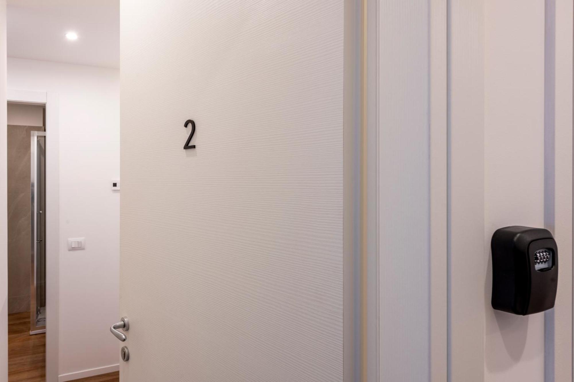 Bnbutler - Inbrera Suites - Giulianova, 1 Milano Eksteriør bilde
