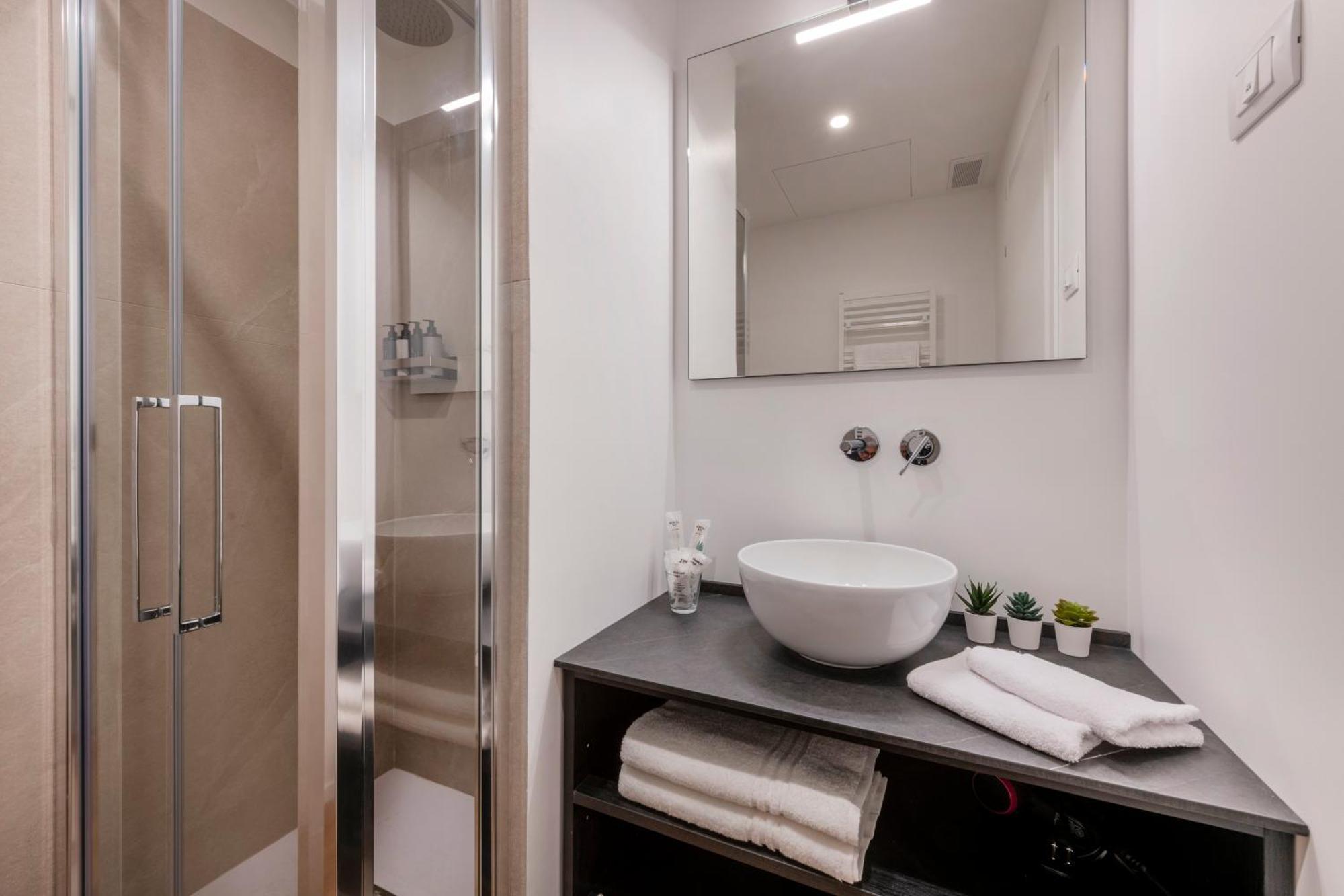 Bnbutler - Inbrera Suites - Giulianova, 1 Milano Eksteriør bilde
